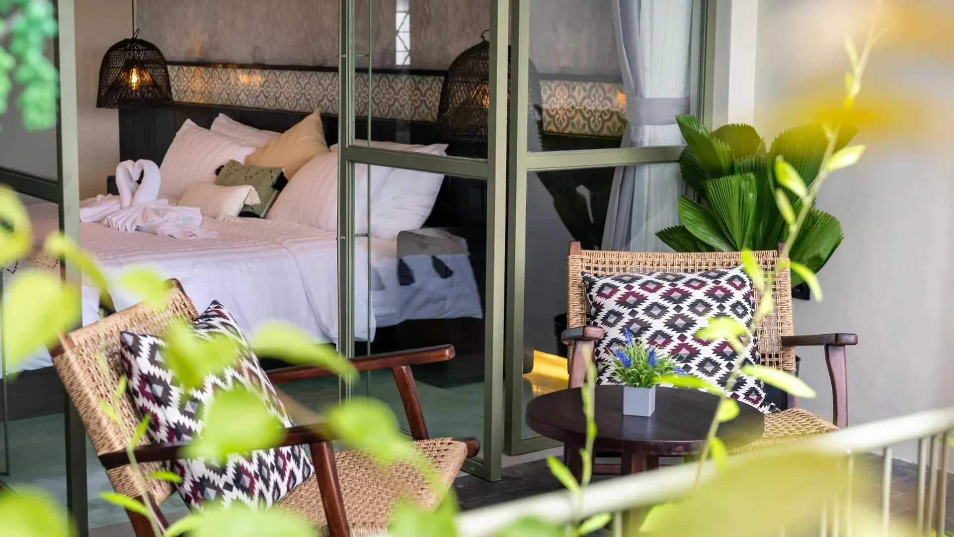 Rooftop Art Villa Ubud