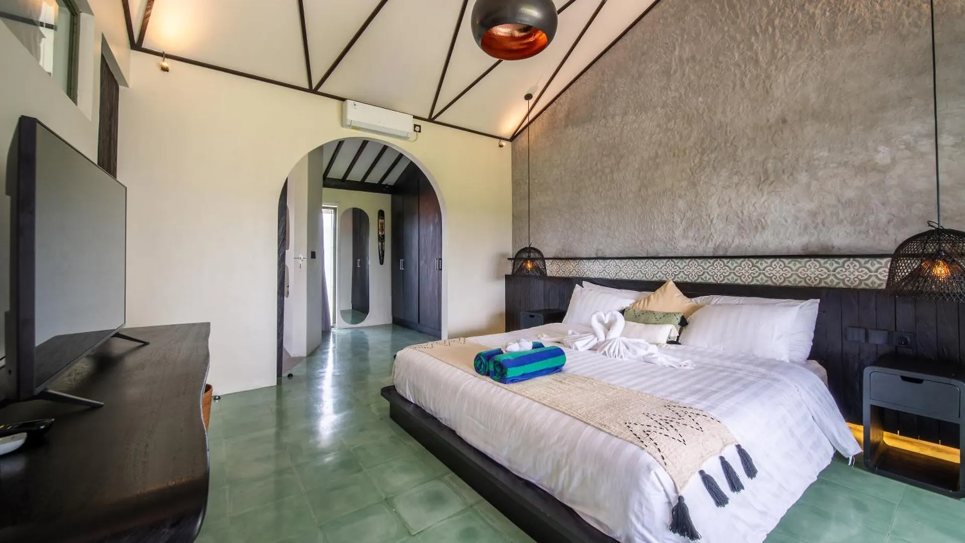 Rooftop Art Villa Ubud