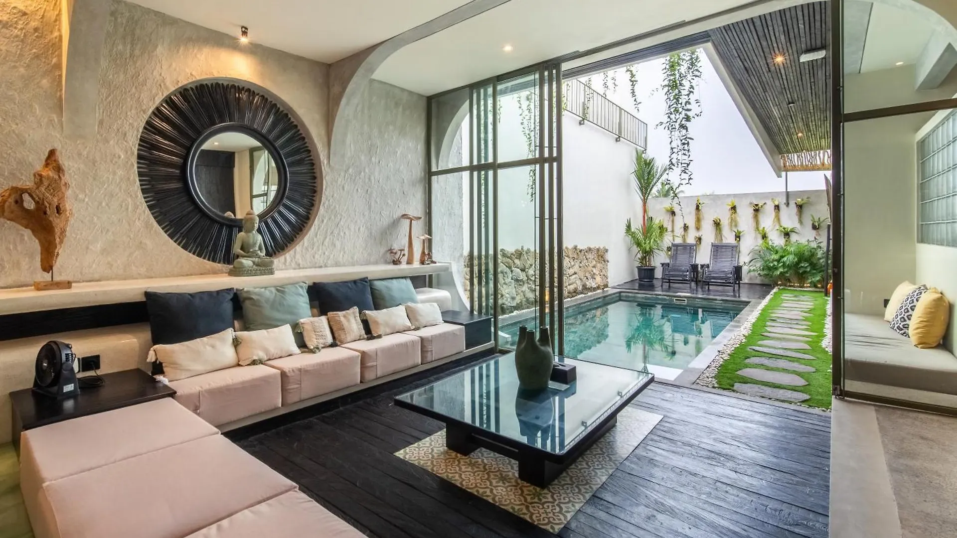 Rooftop Art Villa Ubud