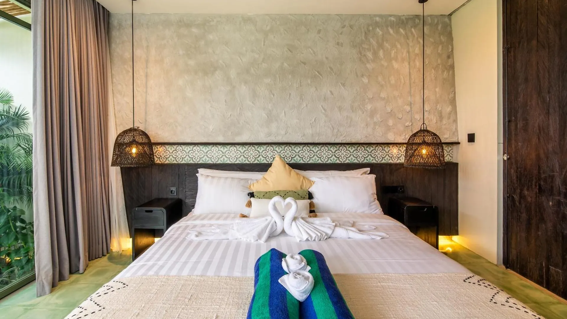 Rooftop Art Villa Ubud