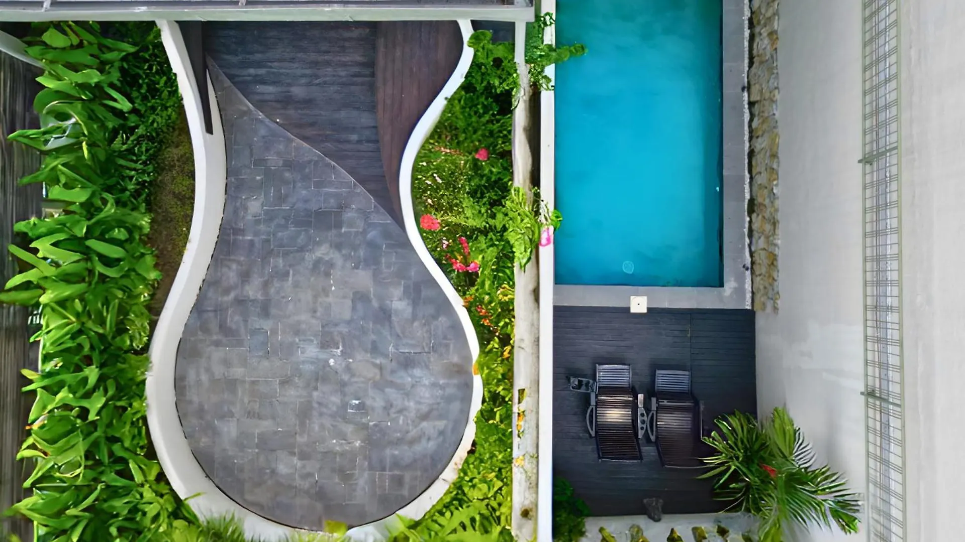 Rooftop Art Villa Ubud