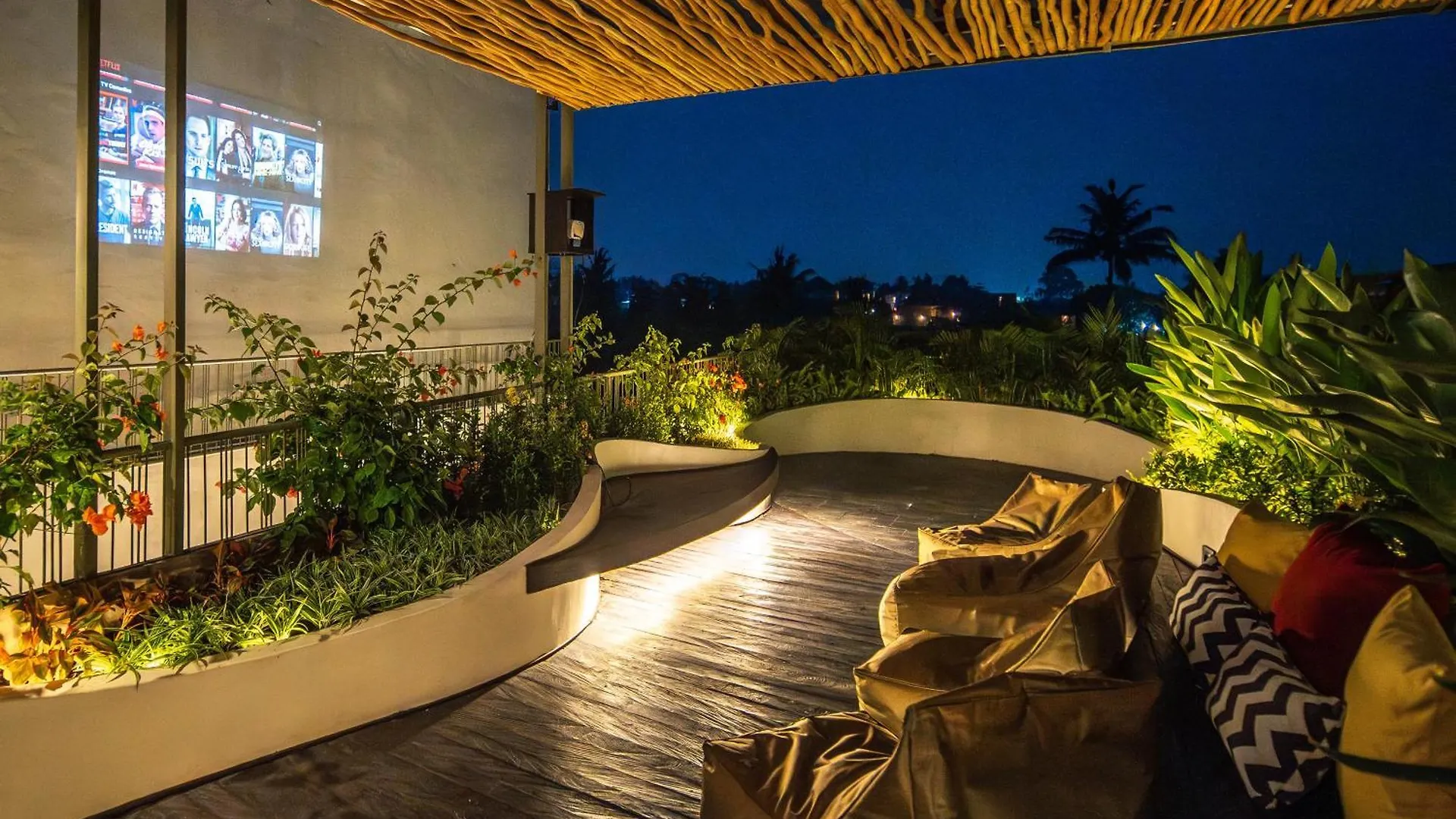 Rooftop Art Villa Ubud   Ubud (Bali)
